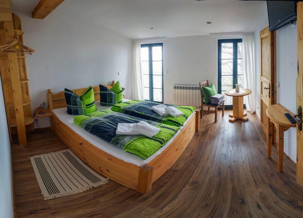 Berghaeusel Hotel Löbau Buitenkant foto